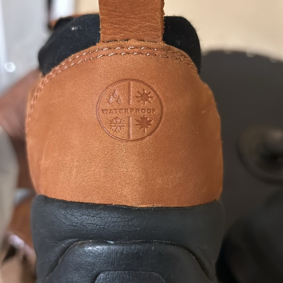 Size 7 lands end shoes only worn once  they are adorable - Picture 3 of 4